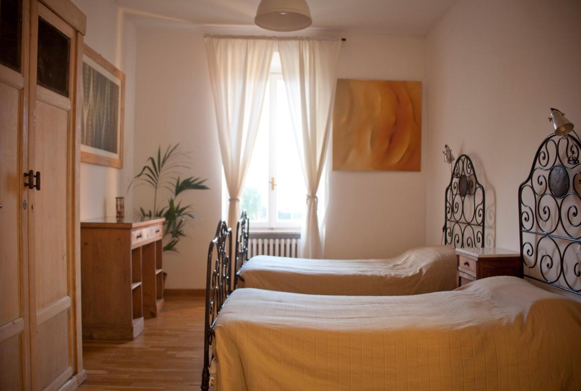 Apartment Bb Lago Nel Pagliaio Taino Buitenkant foto